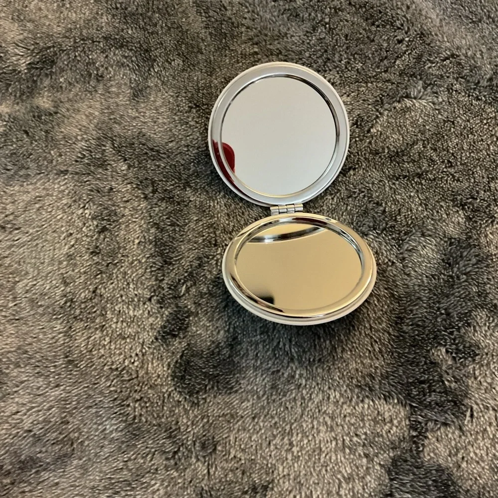 Diamond Art Compact Mirror ✨ Rhinestone Makeup Mirror Gift - Picture 3 of 3